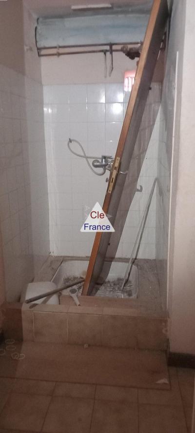 Detached House with Garden