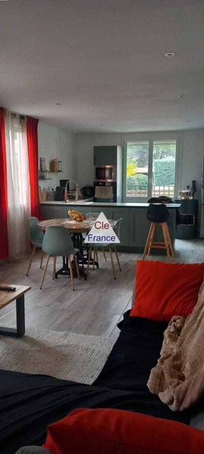 Detached House with Garden