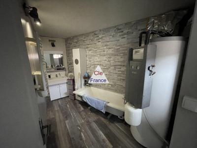 Former Farmhouse with Garden and Outbuilding