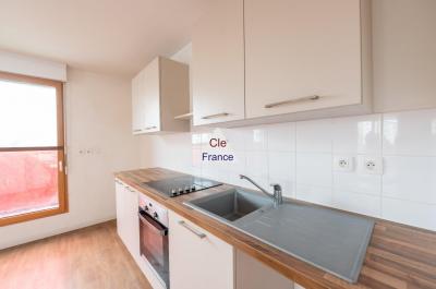 Conremporary Apartment with Garage