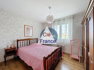 Detached House with Garden in Nice Location