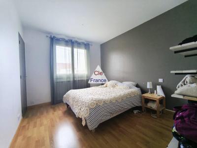 Detached House with Landscaped Garden