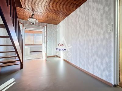 Detached House with Indoor Swimming Pool