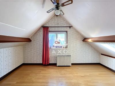 Detached House with Indoor Swimming Pool