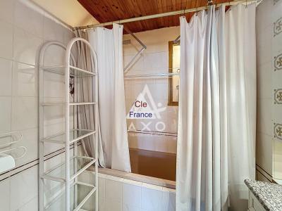 Detached House with Indoor Swimming Pool