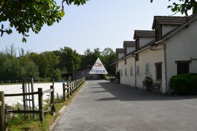 Equestrian Facilities with Stables and Main House