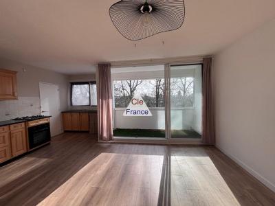 Apartment with Views from the Balcony