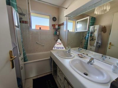 Comfortable Detached House with Garden