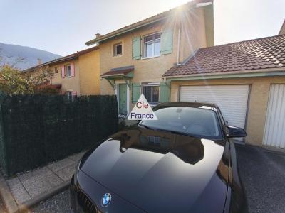 Comfortable Detached House with Garden