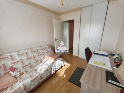 Comfortable Detached House with Garden