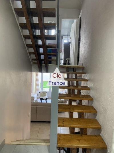 Town House with Neat Garden