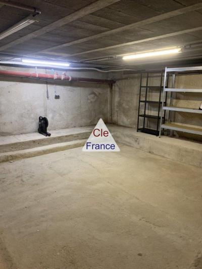 Town House with Neat Garden