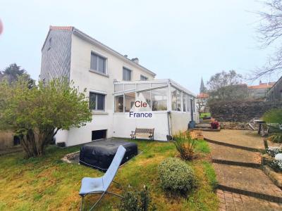 Charming Property with Landscaped Garden