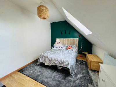 Contemporary Detached House with Landscaped Garden