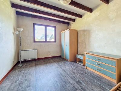 Detached House with Landscaped Garden