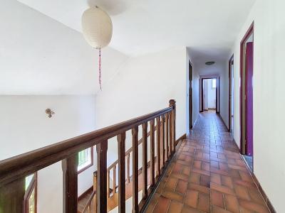 Detached House with Landscaped Garden