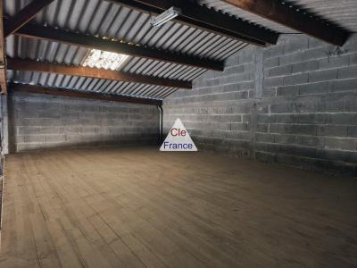 Large Garage with Many Possibilities