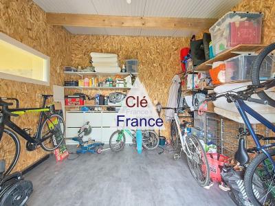 Detached House with Landscaped Garden