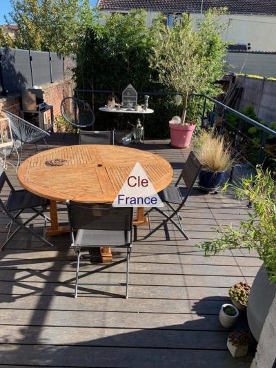 Charming Family Home with Garden