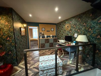 Beautifully Renovated Charming Town House