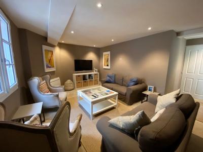 Beautiful and Luxurious Town House