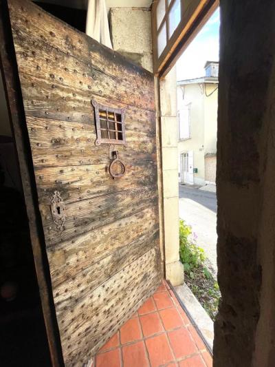 Character Property In Historic Setting