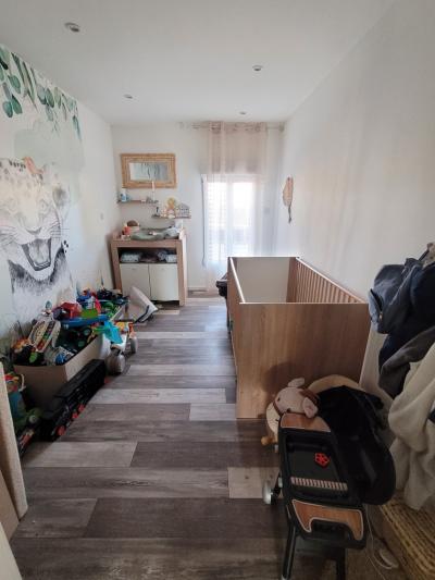 Large Detached Villa With Swimming Pool