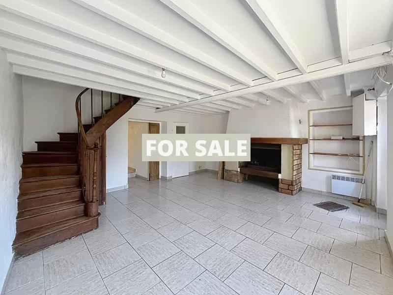 Traditional House with Garden