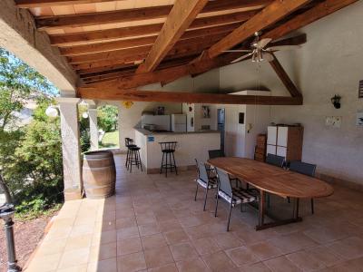 Detached Villa With Swimming Pool