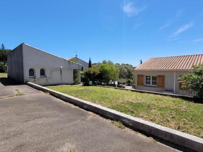 Detached Villa With Swimming Pool