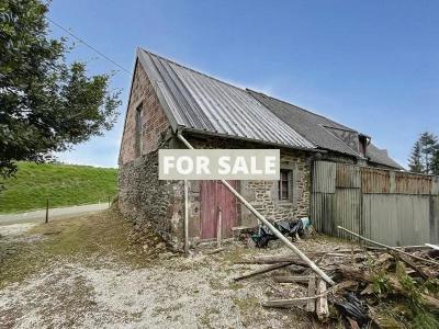 Detached Country House with Outbuilding