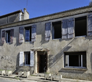 Town House in Rural Village with Courtyard
