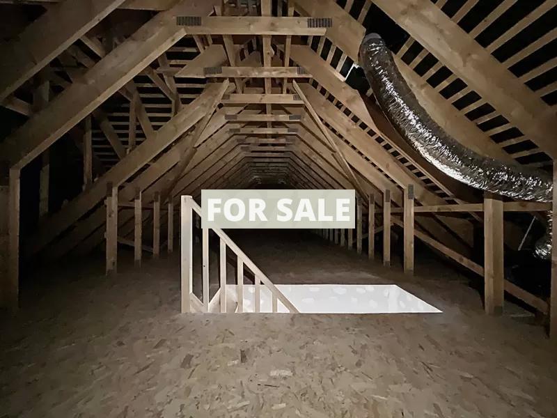 New Build Detached House with Garden