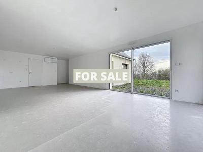 New Build Detached House with Garden