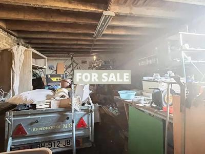 Town House in Good Order with Garden