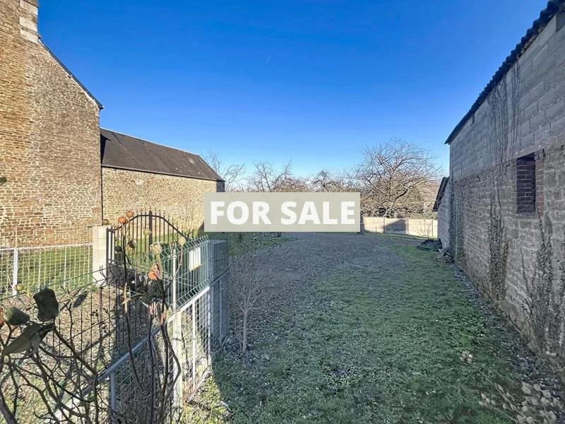Town House in Good Order with Garden