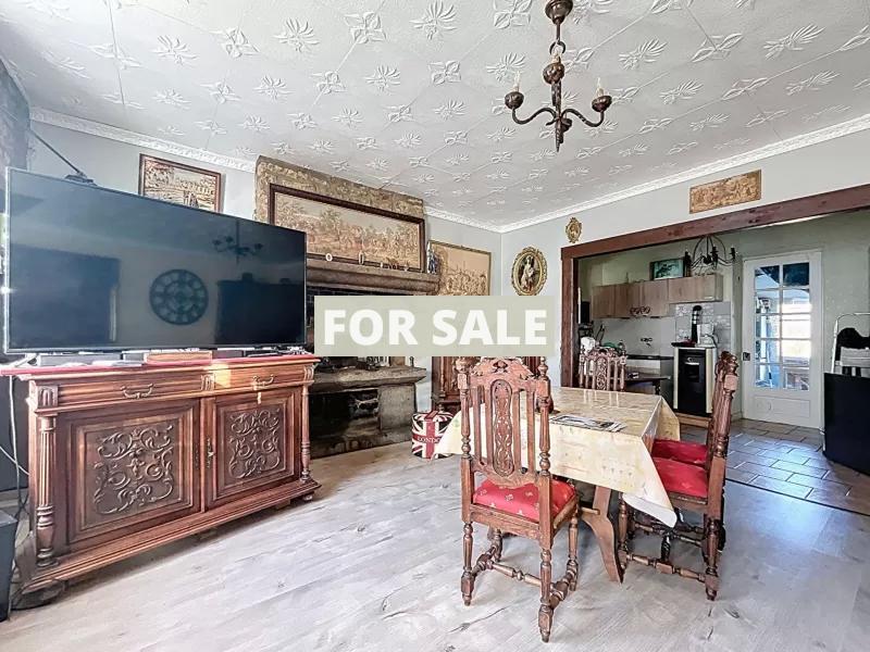 Town House in Good Order with Garden