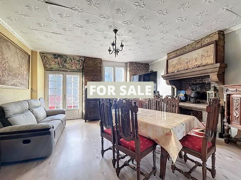 Town House in Good Order with Garden