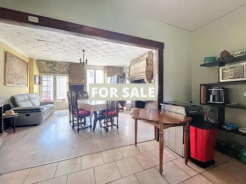 Town House in Good Order with Garden