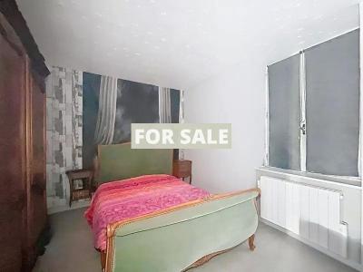 Town House in Good Order with Garden