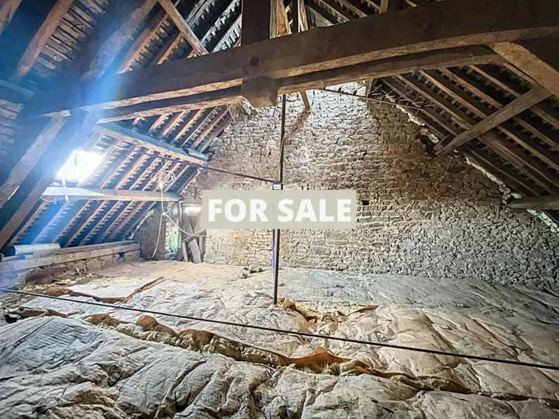 Town House in Good Order with Garden