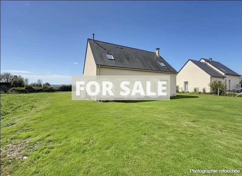 Detached House with Landscaped Garden