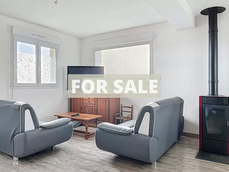 Detached House with Landscaped Garden