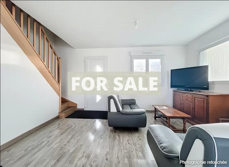 Detached House with Landscaped Garden