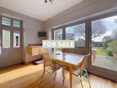 Detached House with Conservatory