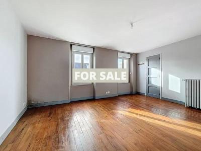 Two Houses with Garage in Good Location