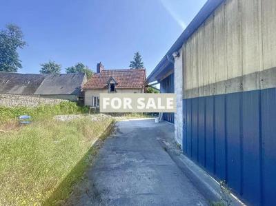 Two Houses with Garage in Good Location