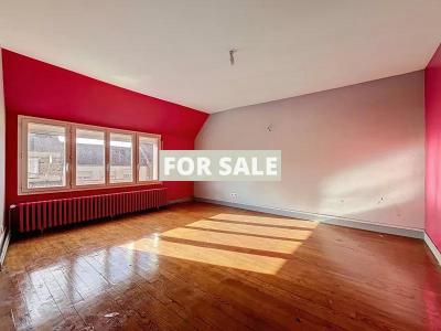 Two Houses with Garage in Good Location