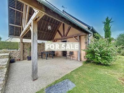 Detached House with Garden by the Coast