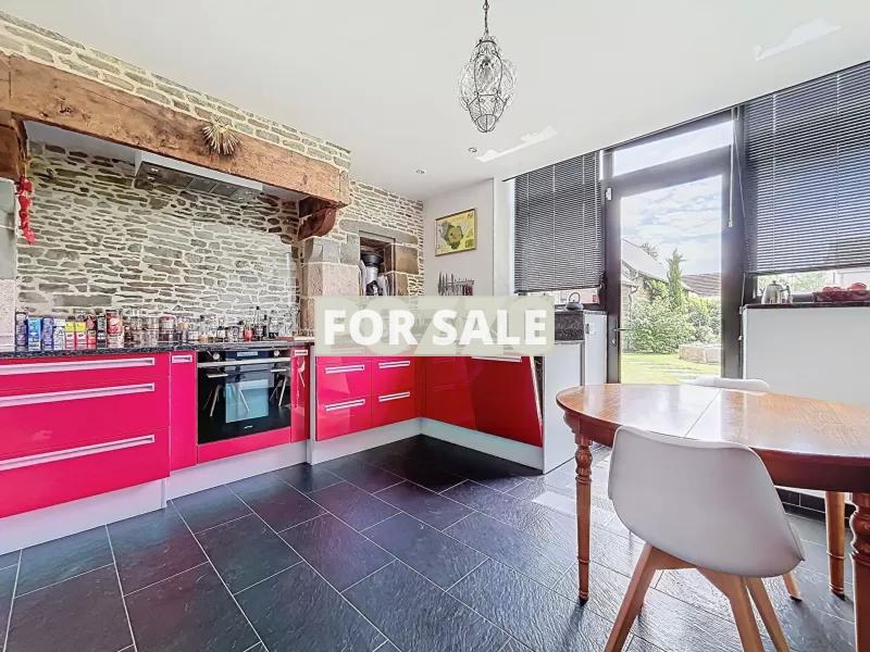 Detached House with Garden by the Coast